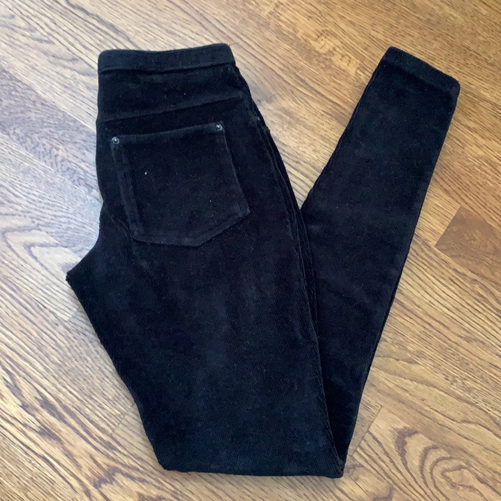 HUE corduroy legging